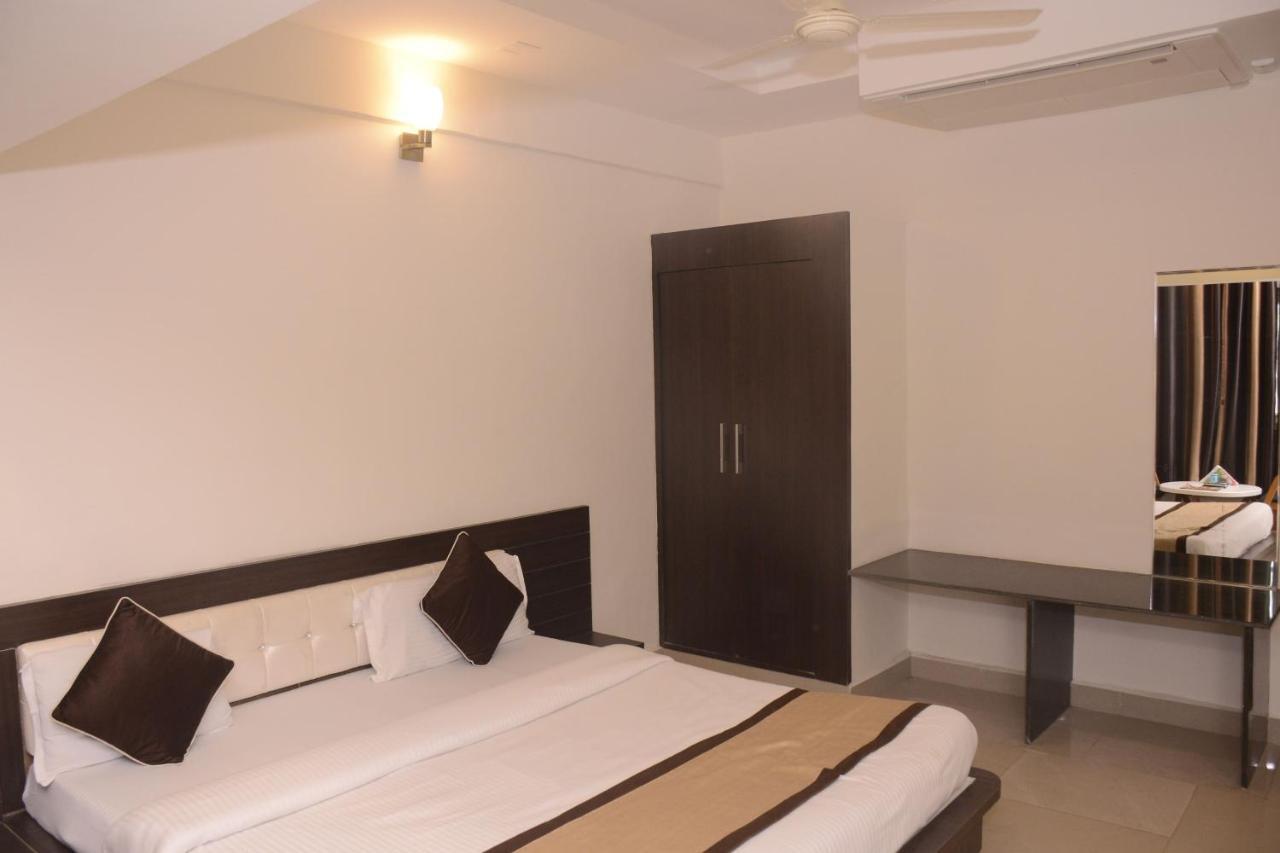 Hotel Bharat Kota  Eksteriør bilde