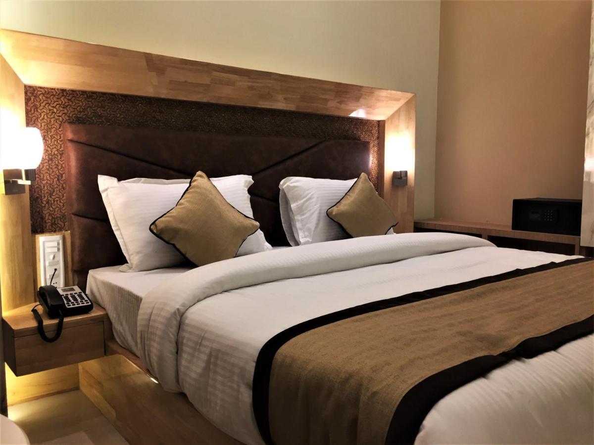 Hotel Bharat Kota  Eksteriør bilde
