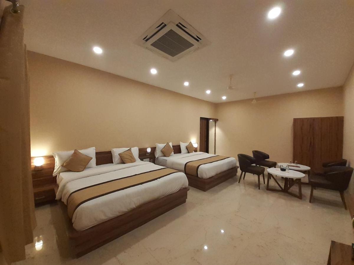 Hotel Bharat Kota  Eksteriør bilde