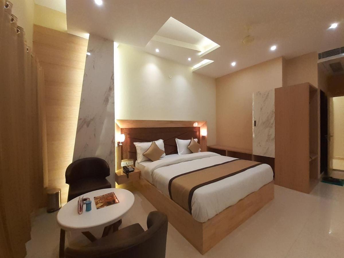 Hotel Bharat Kota  Eksteriør bilde
